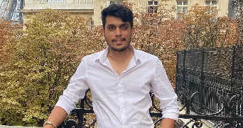 karan pet sitter à COURBEVOIE 92400