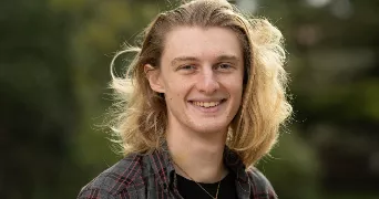 quentin pet sitter à TOULOUSE 31000