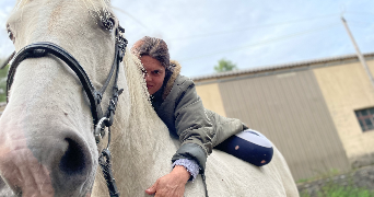aude pet sitter à ST ETIENNE DU VALDONNEZ 48000_1