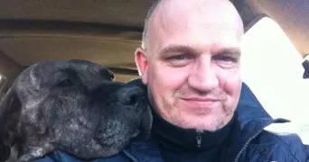 gaspar pet sitter à JOUE EN CHARNIE 72540