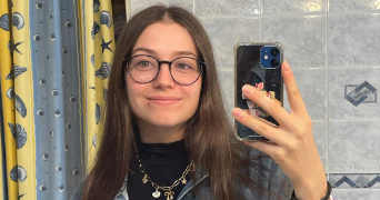 pauline cat sitter à LAPEYROUSE FOSSAT 31180_0