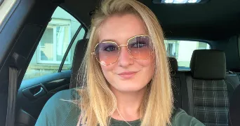 lili pet sitter à STE COLOMBE 69560