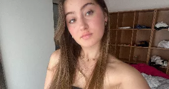 clara pet sitter à LAGORCE 33230