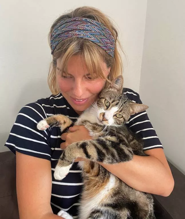 Aurore cat sitter à Gordes 84220