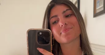 elena pet sitter à REJAUMONT 32390