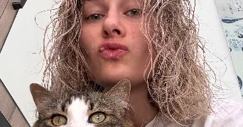 noémie pet sitter à LE PASSAGE 47520
