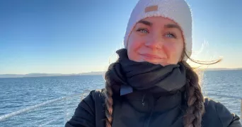 justine pet sitter à EVENOS 83330