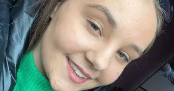 lea pet sitter à MEZE 34140