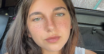 sarah pet sitter à PREVESSIN MOENS 01280