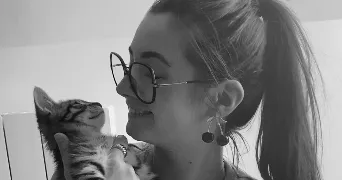 chloe pet sitter à SEES 61500