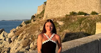 déborah pet sitter à FRANCHEVILLE 69340