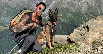 nicolas pet sitter à LUISETAINES 77520