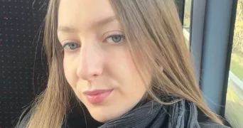 chloé pet sitter à AUZOUVILLE SUR RY 76116
