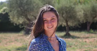 fanny pet sitter à AIX EN PROVENCE 13080