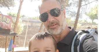 aubert pet sitter à CADENET 84160_0