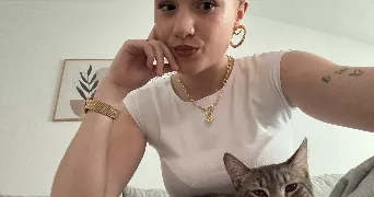 tiffène pet sitter à SEVREMOINE 49450