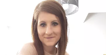 chloe pet sitter à POMPIGNAN 82170