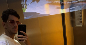 adam pet sitter à LE THILLAY 95500_0