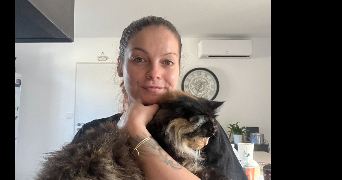 phylippine pet sitter à CAMARET SUR AIGUES 84850_0