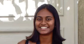 priya donna pet sitter à NOISY LE GRAND 93160