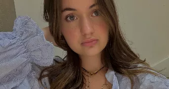 charlotte pet sitter à CANDE SUR BEUVRON 41120