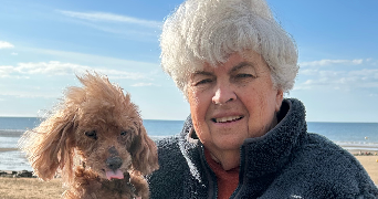 dominique pet sitter à  75015
