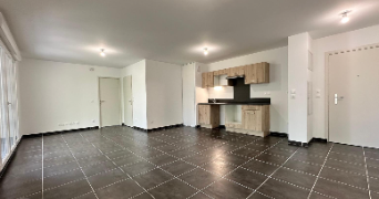 bryan et pet sitter à ALTHEN DES PALUDS 84210_3