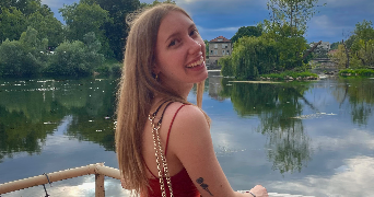 manon pet sitter à BREUREY LES FAVERNEY 70160_0