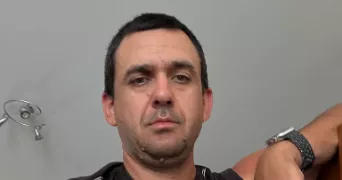 geoffrey pet sitter à CERNY 91590