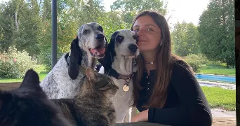 clara pet sitter à SONCHAMP 78120