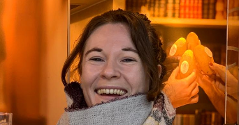 claire pet sitter à  92270