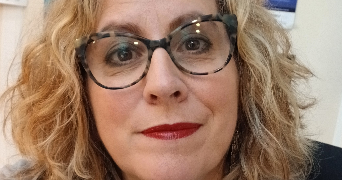 floriana pet sitter à HUISSEAU SUR MAUVES 45130_0