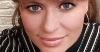 stéphanie pet sitter à LAUWIN PLANQUE 59553_0