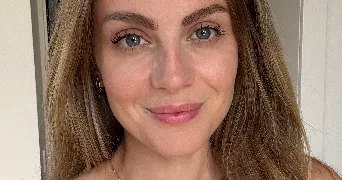 caroline pet sitter à HOUILLES 78800