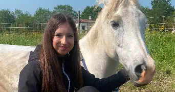 louise pet sitter à VERTOU 44120