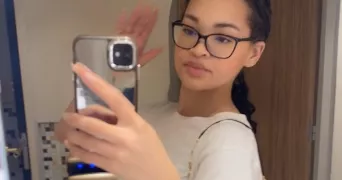 sara pet sitter à ST CLOUD 92210