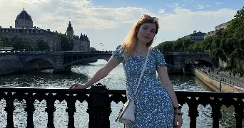 iryna pet sitter à VERSAILLES 78000