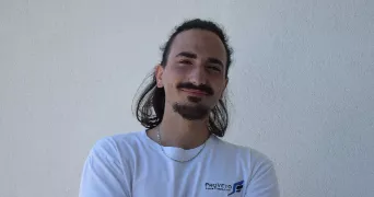 julien pet sitter à Fleurieux-sur-l'arbresle 69210