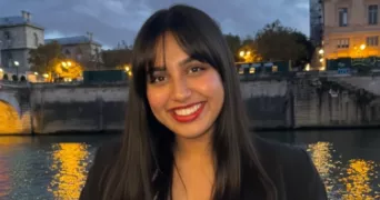 kshitija pet sitter à BOURAY SUR JUINE 91850