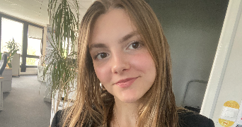 tessa pet sitter à NOTRE DAME D OE 37390_0