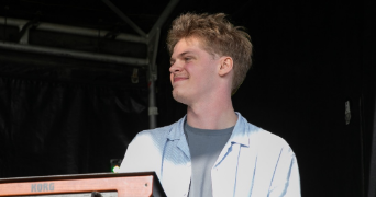 thomas pet sitter à ST MAUR DES FOSSES 94100_0